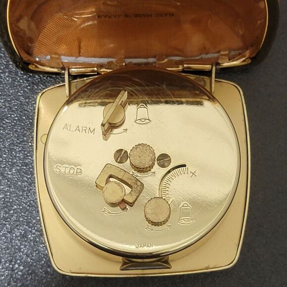 Vintage Linden Tan Clam Shell Leather Case Wind Up Travel Alarm Clock MCM Japan - Picture 9 of 12